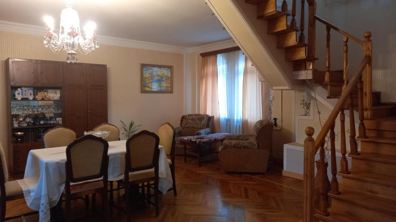 Baleni Appartement Sisian Buitenkant foto